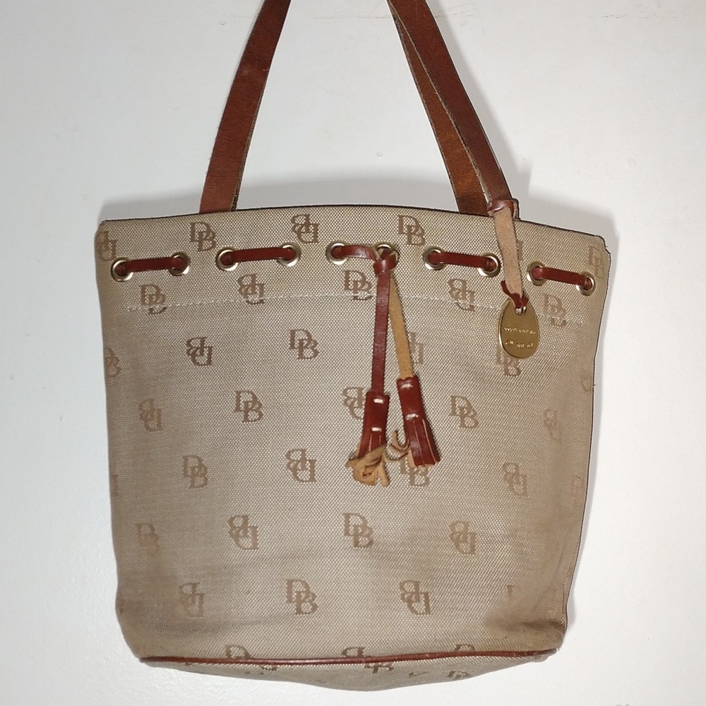 👜 Dooney & Bourke Shoulder Bag🛍️